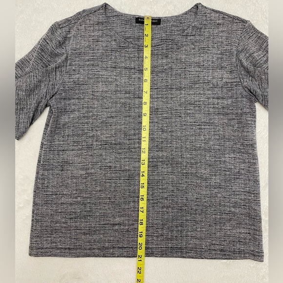 🌟FINAL SALE🌟 Banana Republic detailed sleeve top - Picture 5 of 7